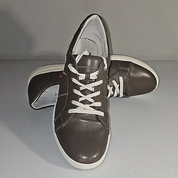 Josef Seibel Caren 01 Grigio Gray leather sneakers EUC* missing insole Nordstrom - Picture 8 of 16